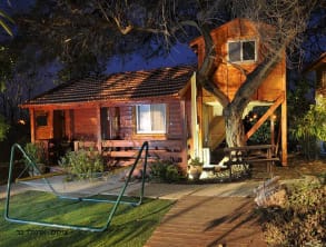 איתן%20בקתות%20עץ%20Eitan%20wood%20cabins%20resort%20,%20שדה%20אליעזר